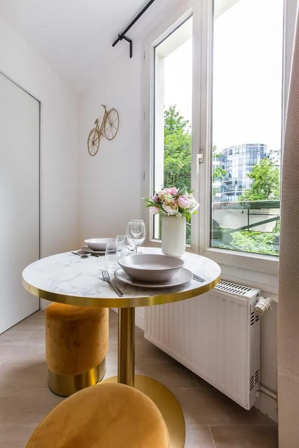 Cosy Studio - Parc Des Expositions Tour Eiffel 9 Apartment Paris 0*,  France